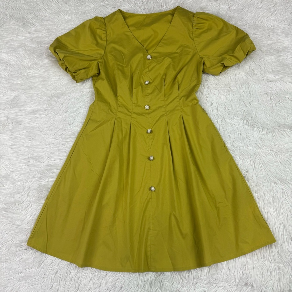 Unbranded puff sleeve V‎ neck pearl button front fit flare dress in green